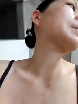 Aninyin22 online show from May 27, 1:57 am