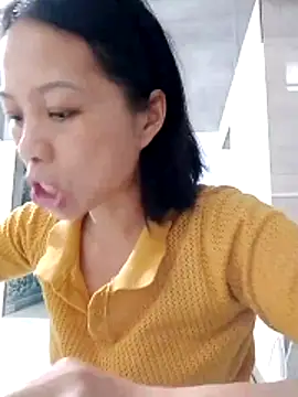 Snapshot of Aninyin22 chatting on December 3, 12:23 am Aninyin22 online show from December 3, 12:23 am