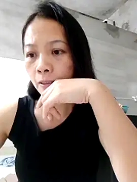 Snapshot of Aninyin22 chatting on November 18, 1:43 am Aninyin22 online show from November 18, 1:43 am