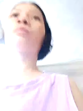 Snapshot of Aninyin22 chatting on September 13, 12:43 am Aninyin22 online show from September 13, 12:43 am