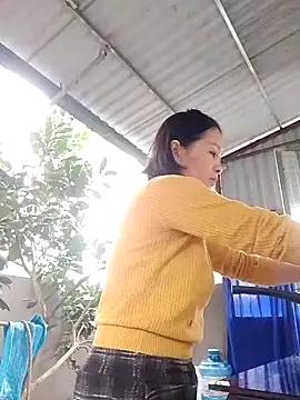 Snapshot of Aninyin22 chatting on November 6, 12:58 am Aninyin22 online show from November 6, 12:58 am