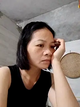 Snapshot of Aninyin22 chatting on November 1, 12:06 am Aninyin22 online show from November 1, 12:06 am