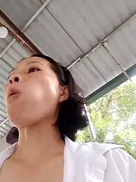 Snapshot of Aninyin22 chatting on October 26, 12:00 am Aninyin22 online show from October 26, 12:00 am