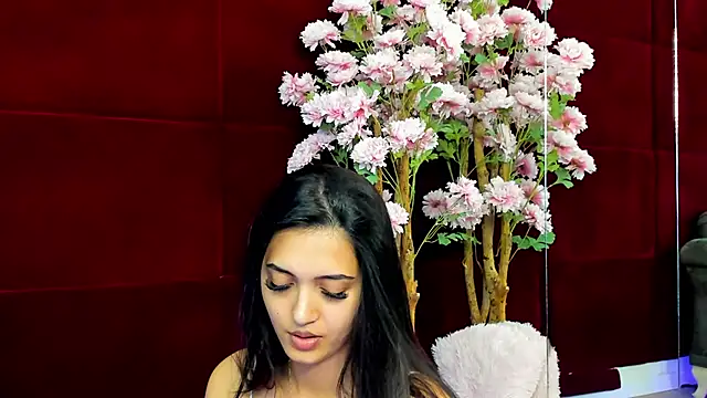 Alexxa online show from April 4, 2:45 pm