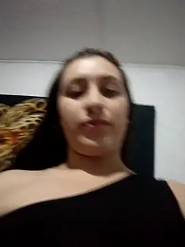 Snapshot of dulccemaria24 chatting on February 8, 12:41 am dulccemaria24 online show from February 8, 12:41 am