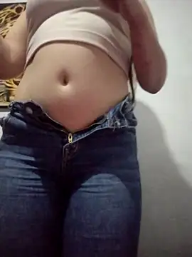 Snapshot of dulccemaria24 chatting on February 28, 2:55 am dulccemaria24 online show from February 28, 2:55 am