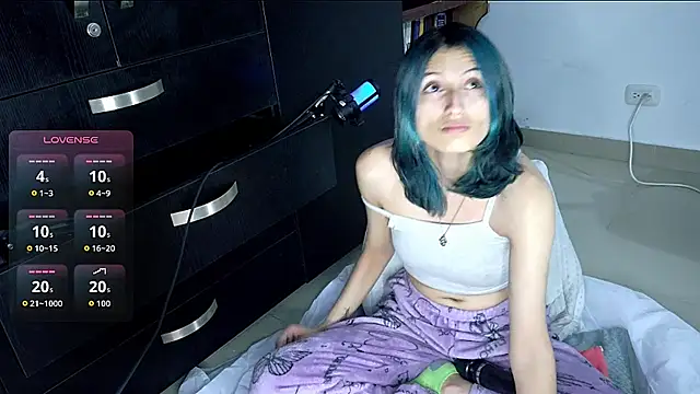Snapshot of Camila---torres chatting on October 5, 2:13 am Camila---torres online show from October 5, 2:13 am