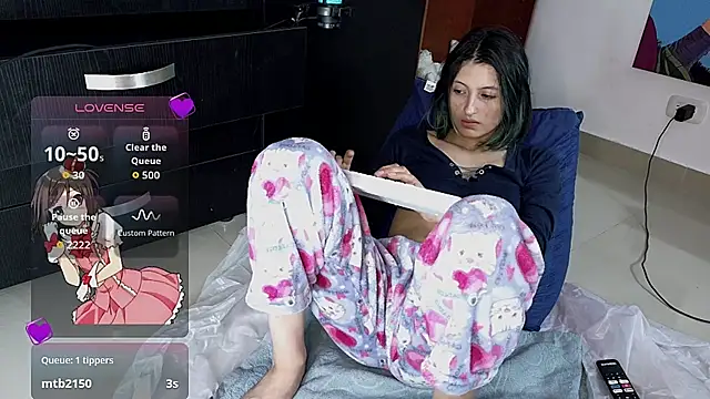 Camila---torres online show from April 13, 3:32 am