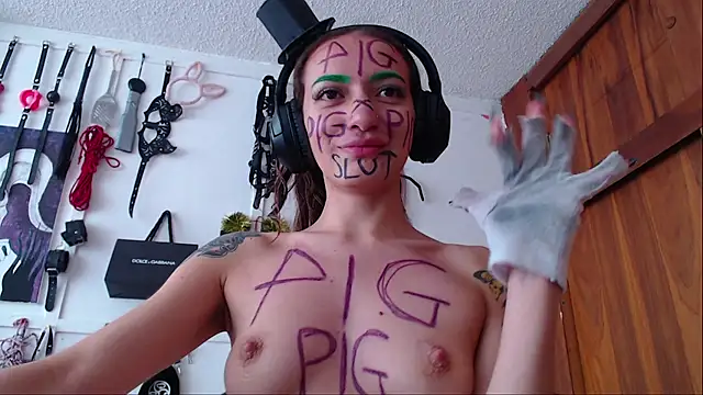 Eloise-brown online show from February 28, 4:10 pm