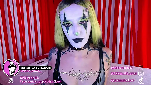Snapshot of Eloise-brown chatting on July 10, 4:18 pm Eloise-brown online show from July 10, 4:18 pm
