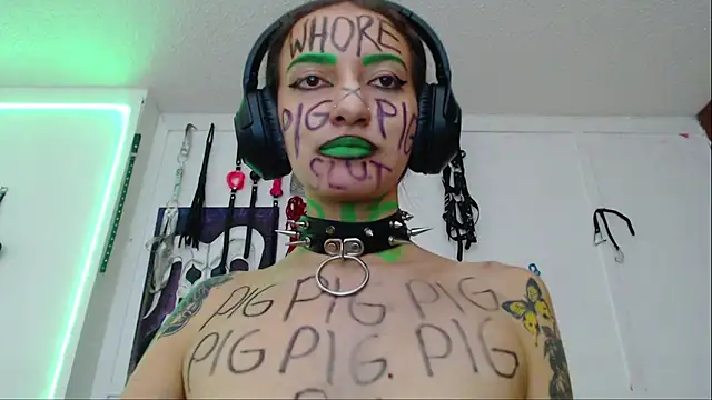 Eloise-brown online show from February 6, 10:32 pm