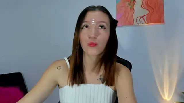 roxanne jones1 online show from April 7, 6:32 pm