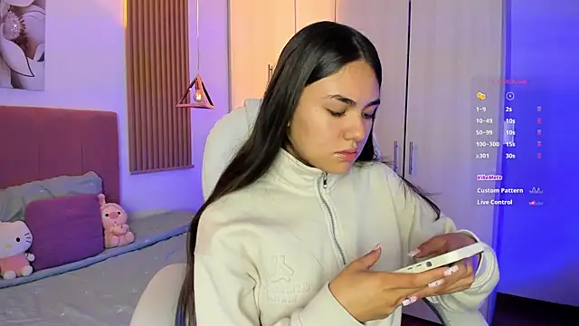 mia nevaeh online show from October 24, 9:47 pm