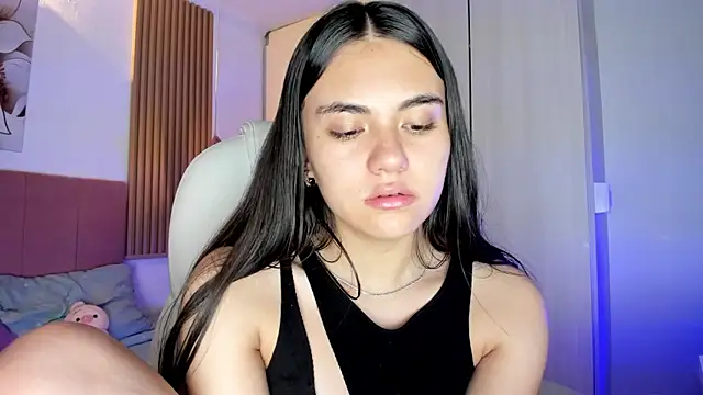 mia nevaeh online show from March 7, 8:47 pm