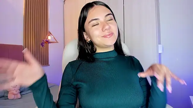 mia nevaeh online show from March 14, 9:21 pm