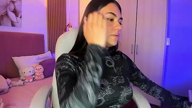 mia nevaeh online show from November 10, 9:09 pm