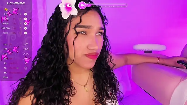 Snapshot of Olivia_fx chatting on September 28, 8:27 pm Olivia fx online show from September 28, 8:27 pm