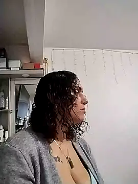 Snapshot of Corina_hot chatting on January 27, 10:16 pm Corina hot online show from January 27, 10:16 pm