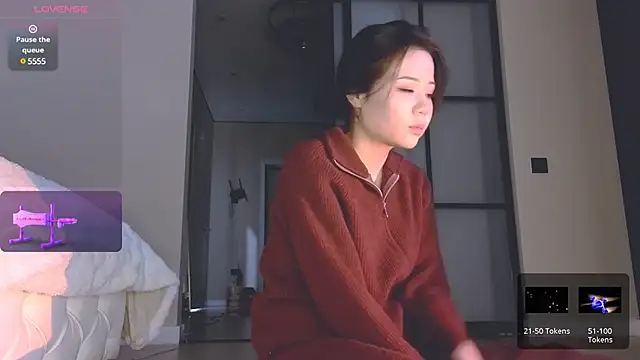 Snapshot of Ake_Mi chatting on February 24, 4:15 pm Ake Mi online show from February 24, 4:15 pm