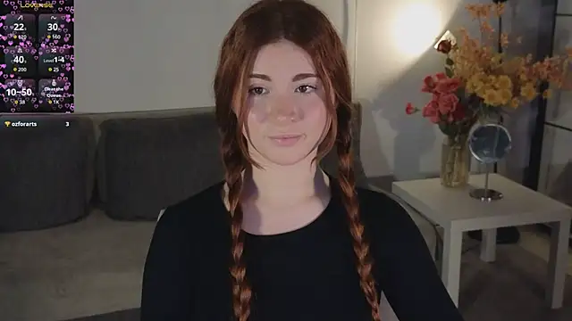 Freckle Diyana online show from December 3, 9:47 pm