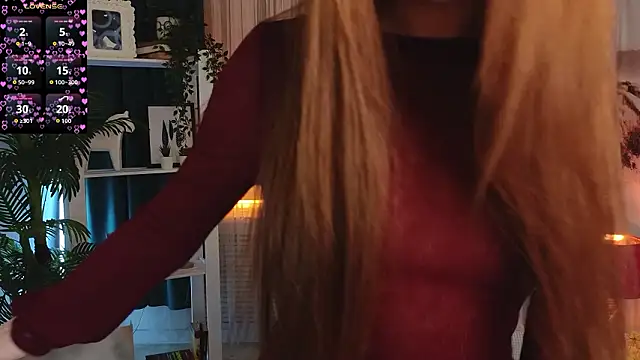 Freckle Diyana online show from February 13, 9:26 pm