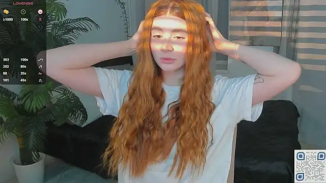 Freckle Diyana online show from February 23, 10:42 pm