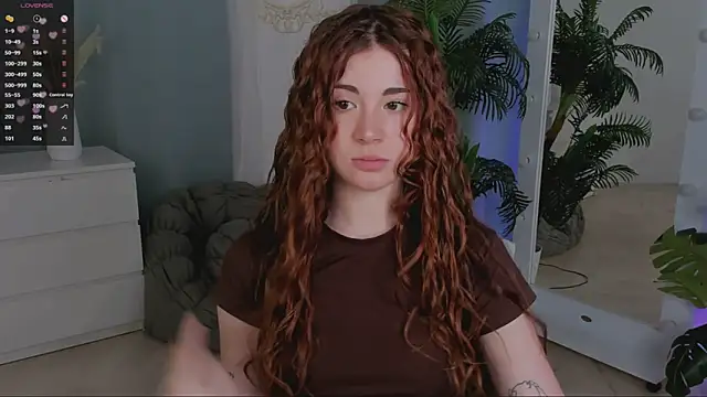 Freckle Diyana online show from November 26, 9:26 pm