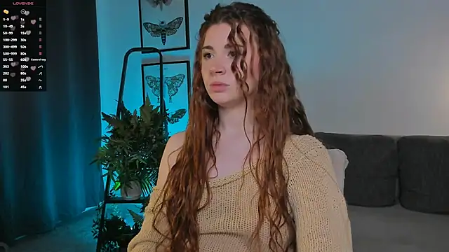 Freckle Diyana online show from November 14, 9:07 pm