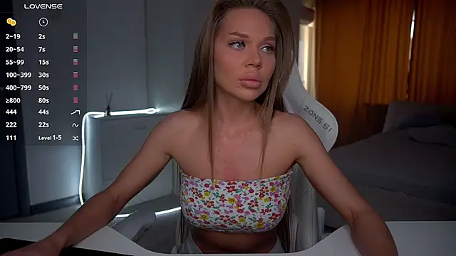 Evelinka online show from April 14, 1:38 pm