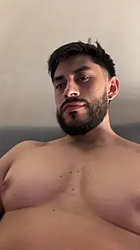 Snapshot of alexxxmachine chatting on December 1, 12:11 am alexxxmachine online show from December 1, 12:11 am