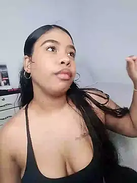 Snapshot of Fanny_Klean chatting on February 13, 6:20 am Fanny Klean online show from February 13, 6:20 am
