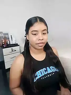 Snapshot of Fanny_Klean chatting on February 6, 5:46 am Fanny Klean online show from February 6, 5:46 am