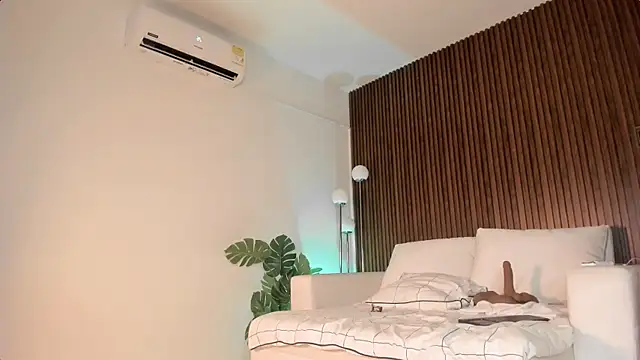 molly cams8 online show from June 6, 10:37 pm