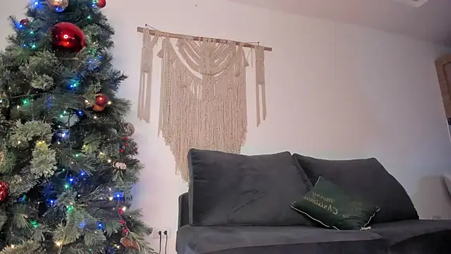 molly cams8 online show from December 31, 1:57 am