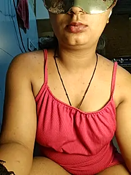 Snapshot of Manpreet_kaur21 chatting on May 15, 5:55 pm Manpreet kaur21 online show from May 15, 5:55 pm