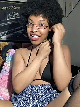 KimiAqua online show from January 15, 5:05 pm