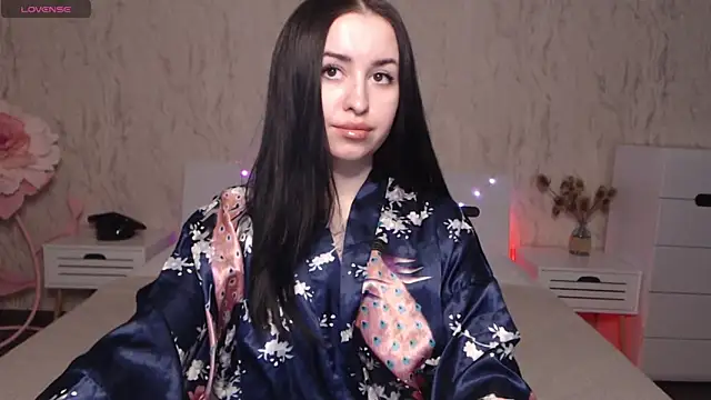 Snapshot of VioletCatt chatting on March 14, 6:42 am VioletCatt online show from March 14, 6:42 am