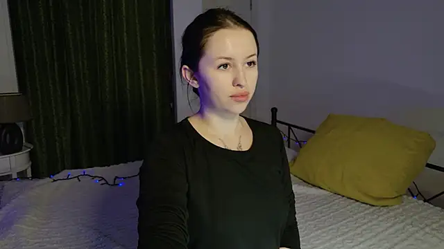 VioletCatt online show from February 18, 6:44 am