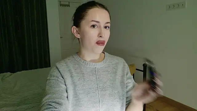 Snapshot of VioletCatt chatting on November 22, 6:34 am VioletCatt online show from November 22, 6:34 am