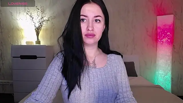 Snapshot of VioletCatt chatting on March 9, 6:28 am VioletCatt online show from March 9, 6:28 am