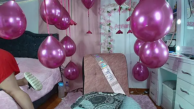 Snapshot of AnnaRosse1 chatting on September 18, 8:45 pm AnnaRosse1 online show from September 18, 8:45 pm