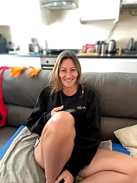 Sexyshysophia online show from September 29, 7:48 am