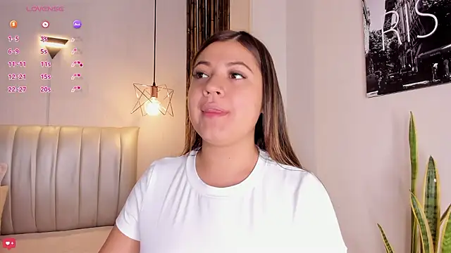 Zuzu sweet online show from February 19, 7:00 pm