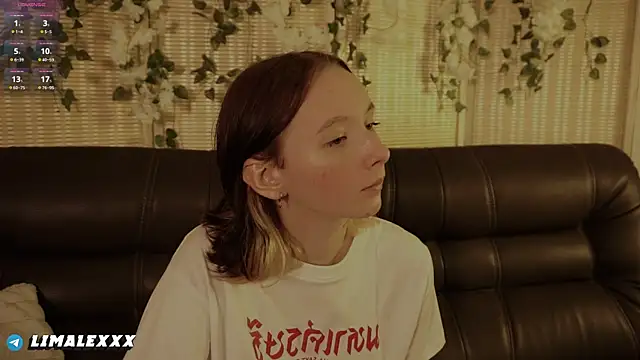 LimaLexxx online show from November 4, 4:22 pm