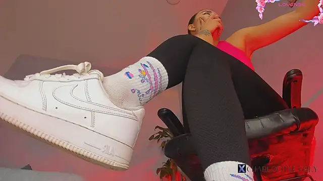 charlotte  grey online show from June 1, 6:40 pm
