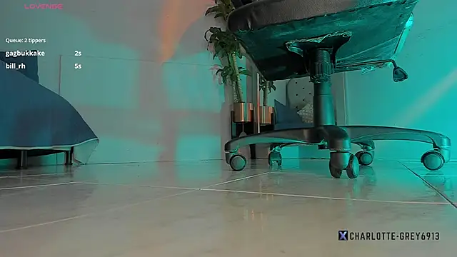 charlotte  grey online show from December 16, 8:24 pm