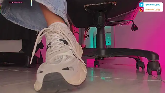 charlotte  grey online show from October 19, 11:46 am