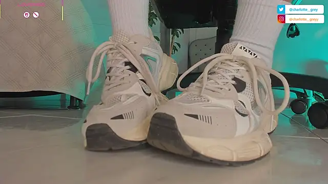 charlotte  grey online show from October 20, 8:31 pm