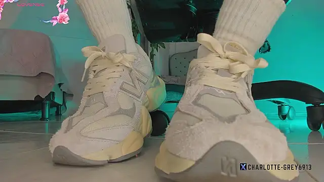 charlotte  grey online show from February 28, 8:41 pm