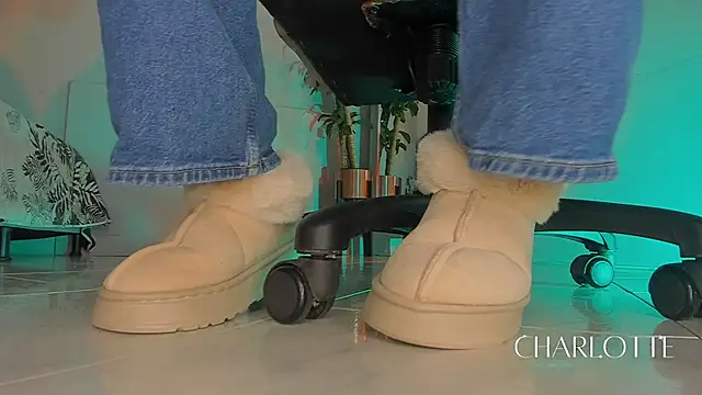 charlotte  grey online show from November 21, 7:46 pm